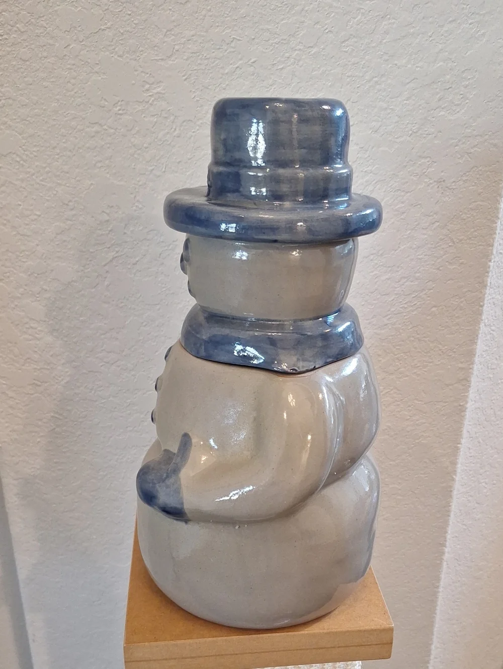 Beaumont Brothers Pottery approx 12